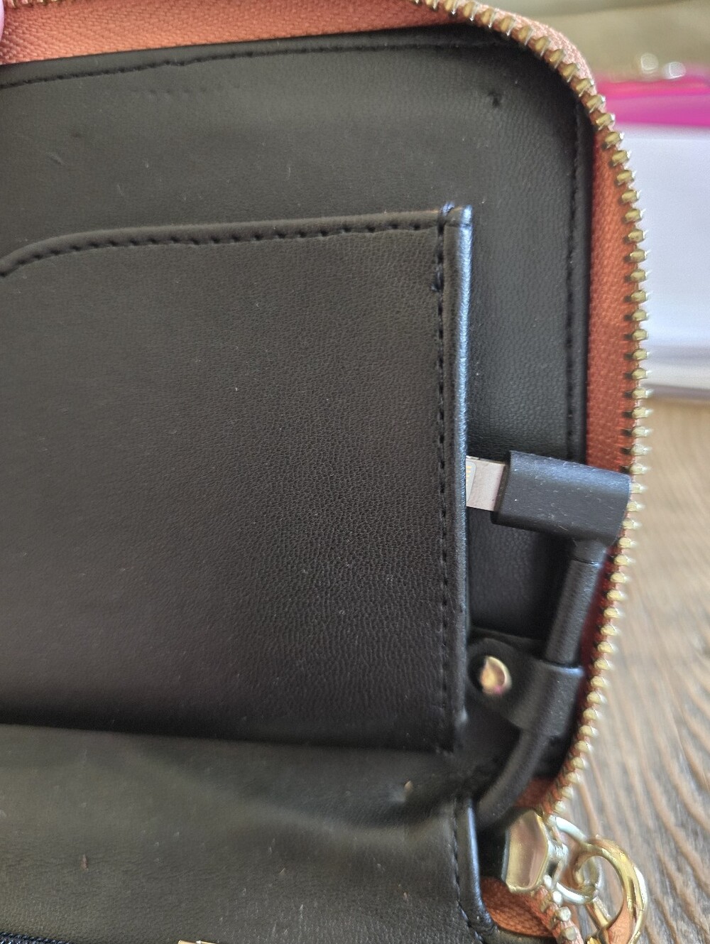 Rebecca Minkoff Pebbled Leather Regan Charging (Iphone) Wristlet - Cognac - Picture 8 of 11